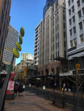 Outstanding Central Lambton Quay Apartment